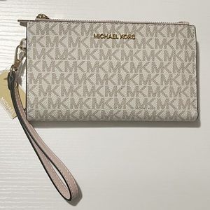 Michael Kors Wallet - LG Double Zip Wristlet - Jet Set Travel Collection